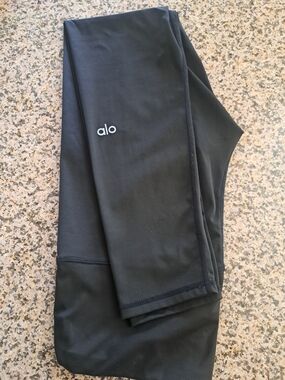 Alo High-Waist Black Leggings